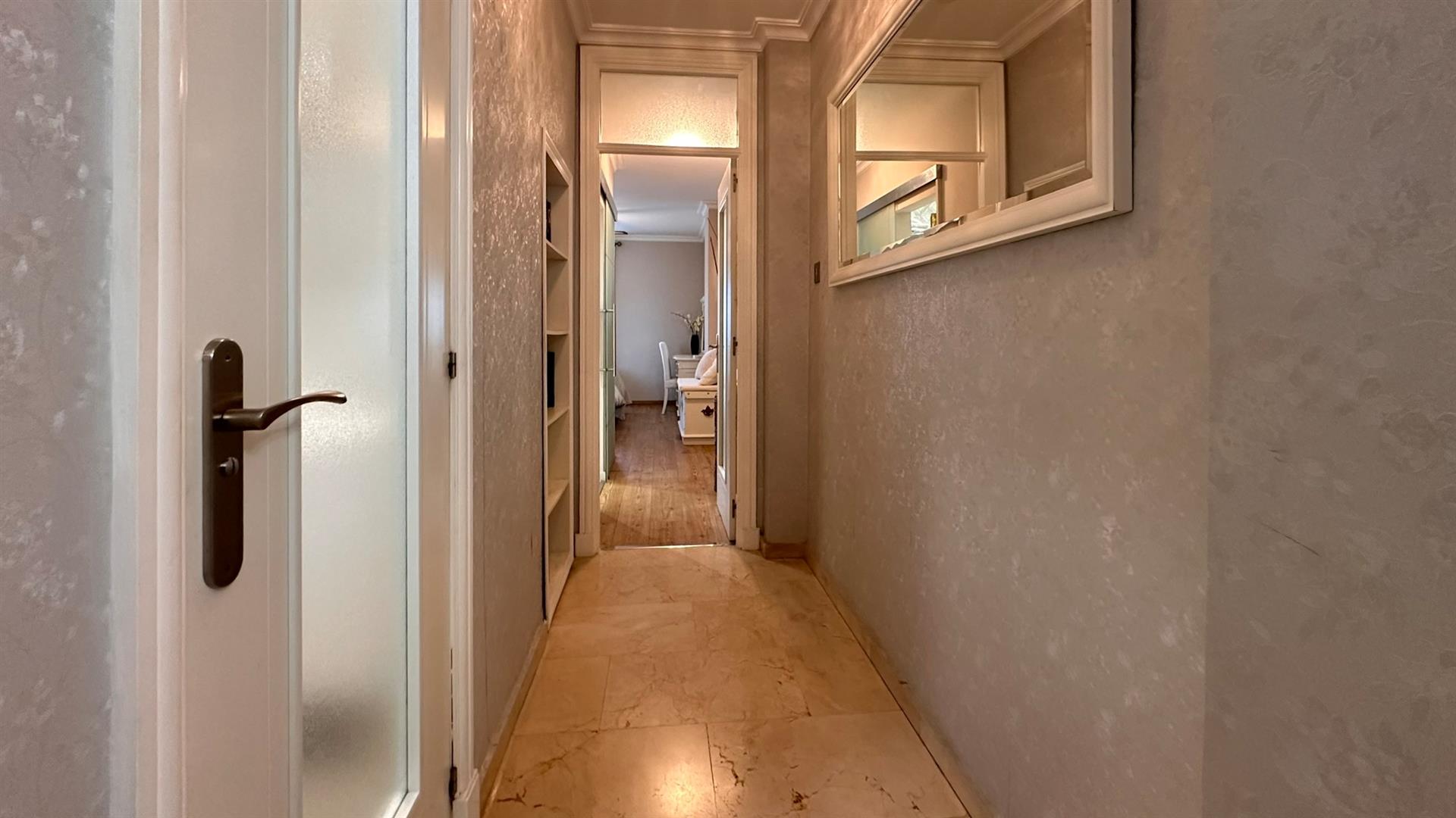 Image of Apartment - 2 Bedrooms - 2 Bathrooms for Sale in Gardiner's View-Gibraltar, Image 15